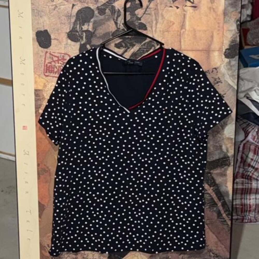 Tommy Hilfiger Polka Dot V-Neck T-Shirt